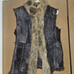Faux Fur Trimmed Women's Vest